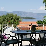 By The Sea Jelsa, Hvar - 15348 * ييلسا